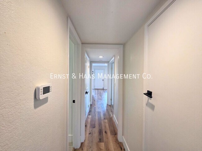 Building Photo - 16850 Sierra Vista Way