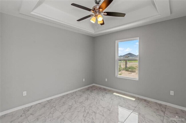 Building Photo - 12 N Playa Del Sol St