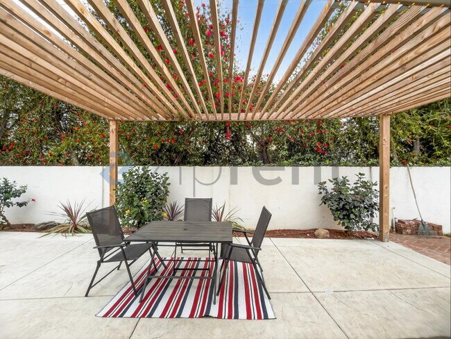 Building Photo - 8162 Havasu Cir