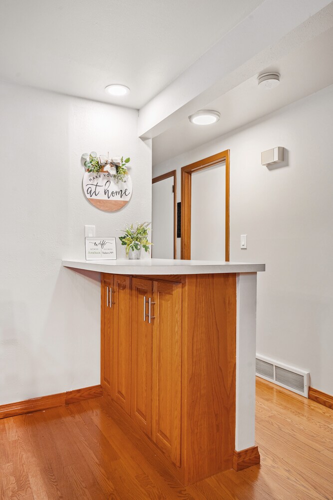 Building Photo - 1077 Liberty St