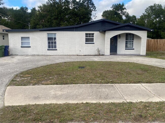 Building Photo - 4220 E Powhatan Ave