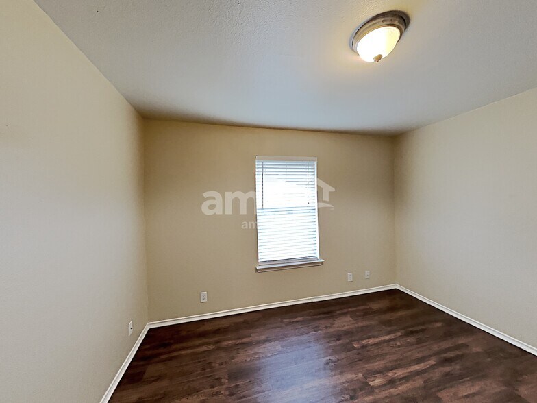 Building Photo - 4124 Wensledale Dr