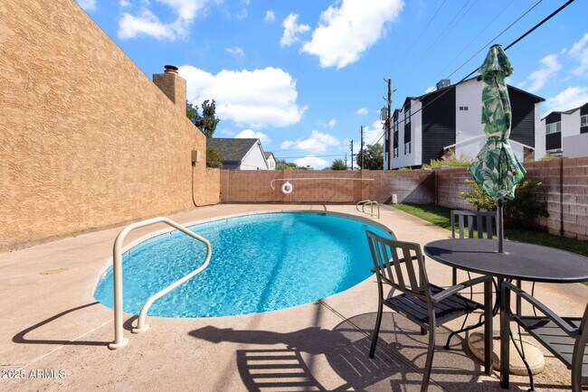 Building Photo - 3033 N 37th St