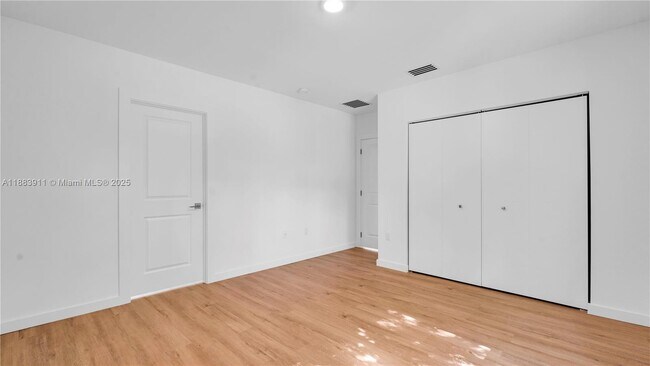 Building Photo - 18395 SW 103rd Ct
