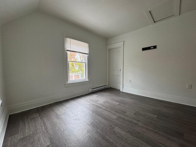 Building Photo - 728 W Colfax Ave