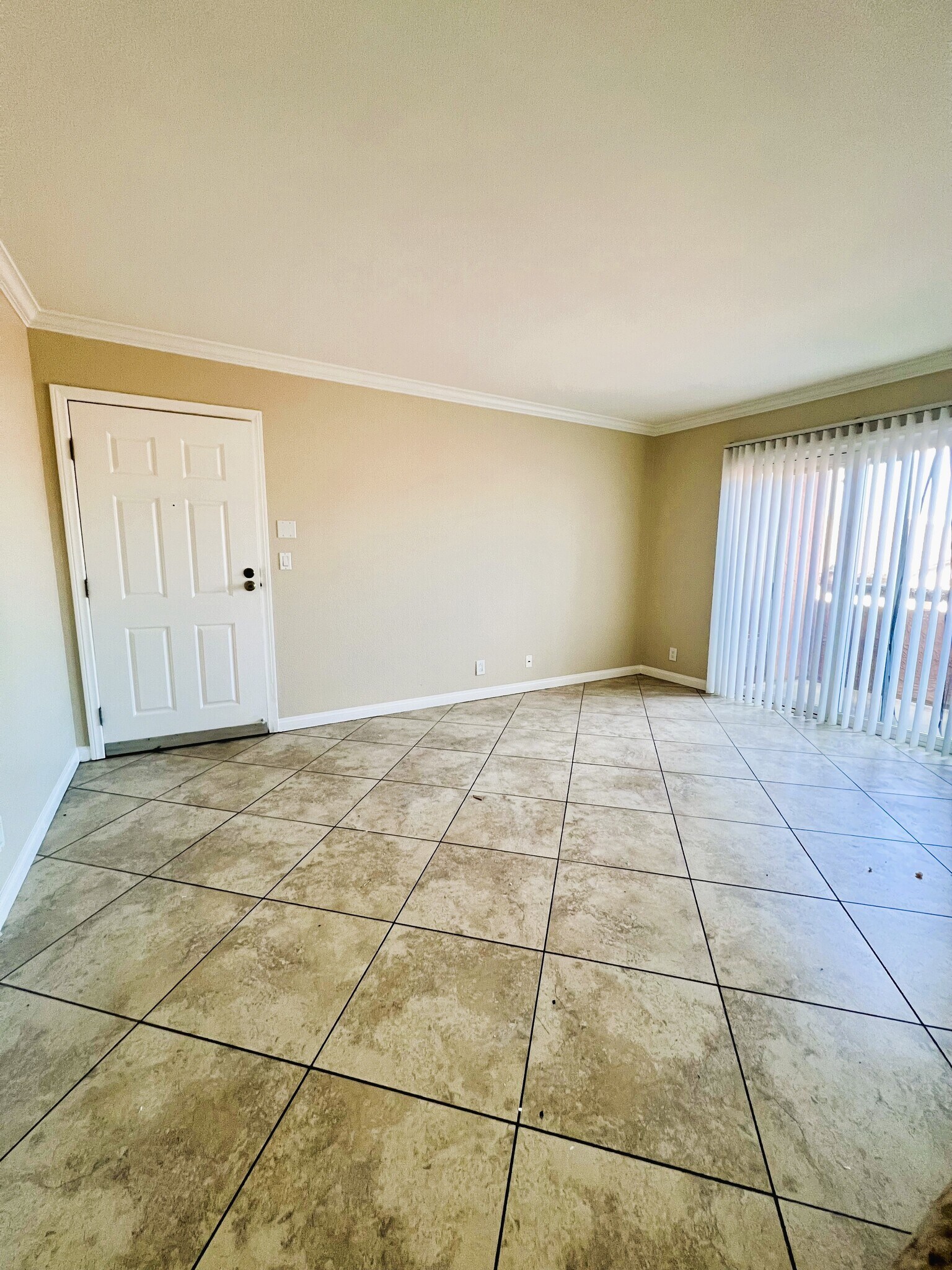 Building Photo - 101 S Spruce St