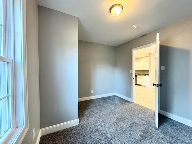 Building Photo - 353 Sherman Ave