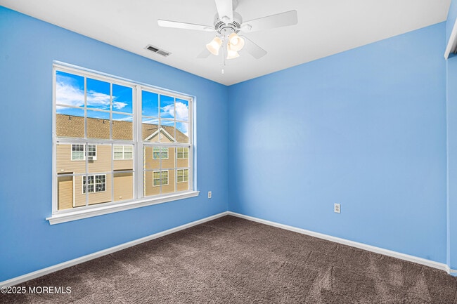 Building Photo - 40 Rojewski Way