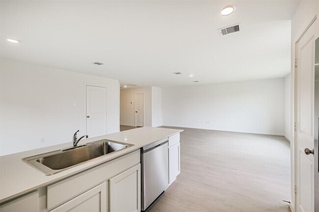 Building Photo - 6850 Lantana Leaf Ln