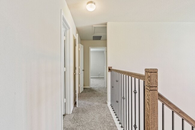 Building Photo - 2221 Raider Dr