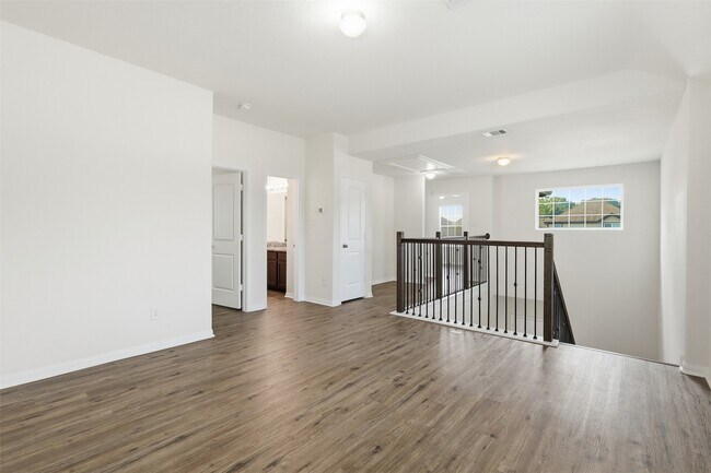 Building Photo - 3503 Cannon Dr