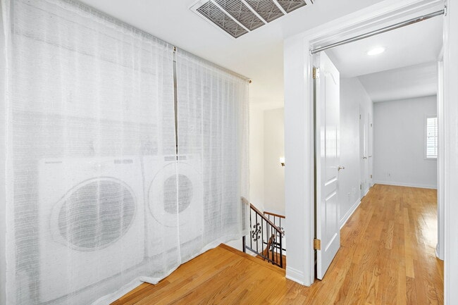 Building Photo - 2450 E Del Mar Blvd