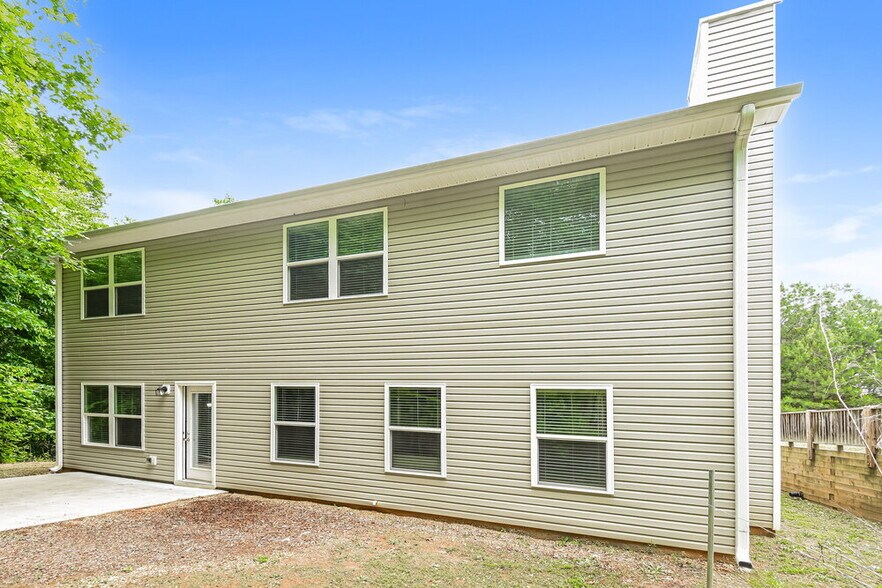 Building Photo - 466 Fieldcrest Dr
