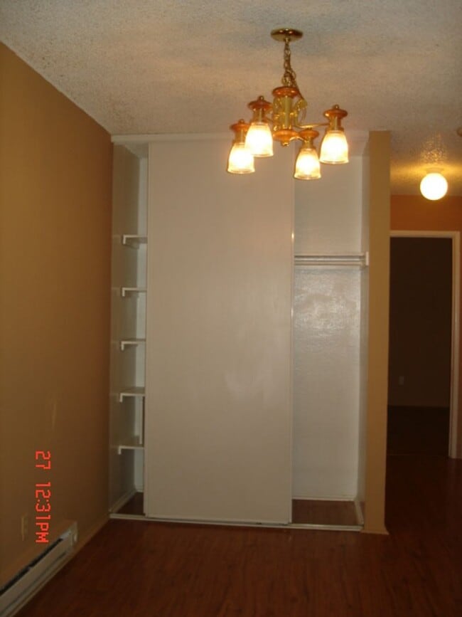 Building Photo - 1625 Park Ln