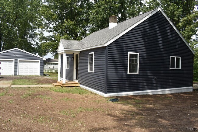 Building Photo - 9010 Kennedy Ln