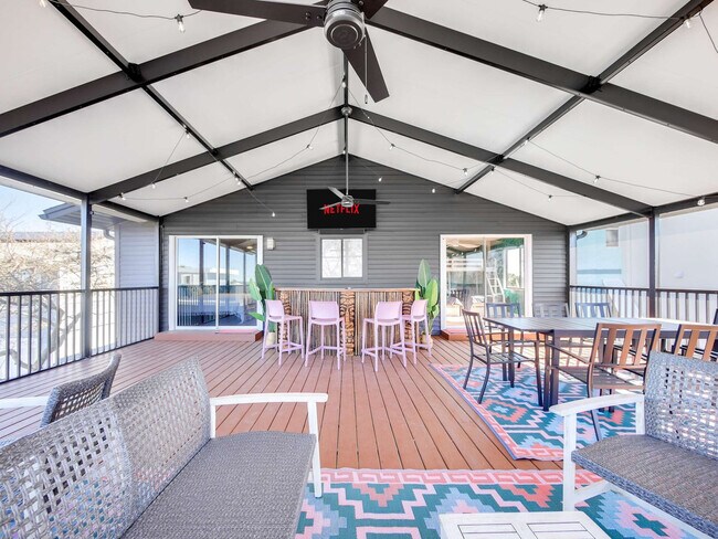 Building Photo - 5537 Pelican Way