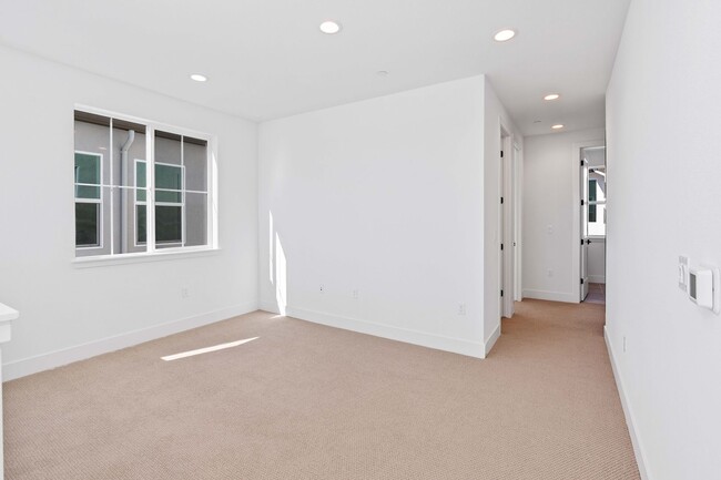 Building Photo - Newly Constructed 3-Bedroom, 2.5-Bath Home with Separate Owner Suite