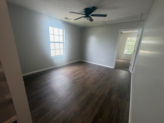 Building Photo - 1755 Polaris Dr