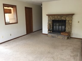 Building Photo - 1517 McKenna Blvd