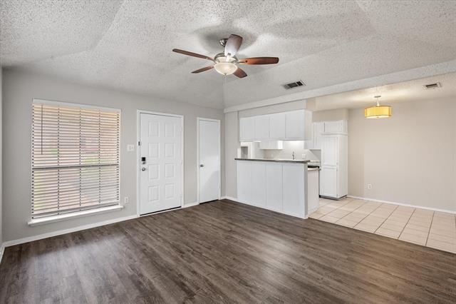 Building Photo - 352 Spring Branch Ln