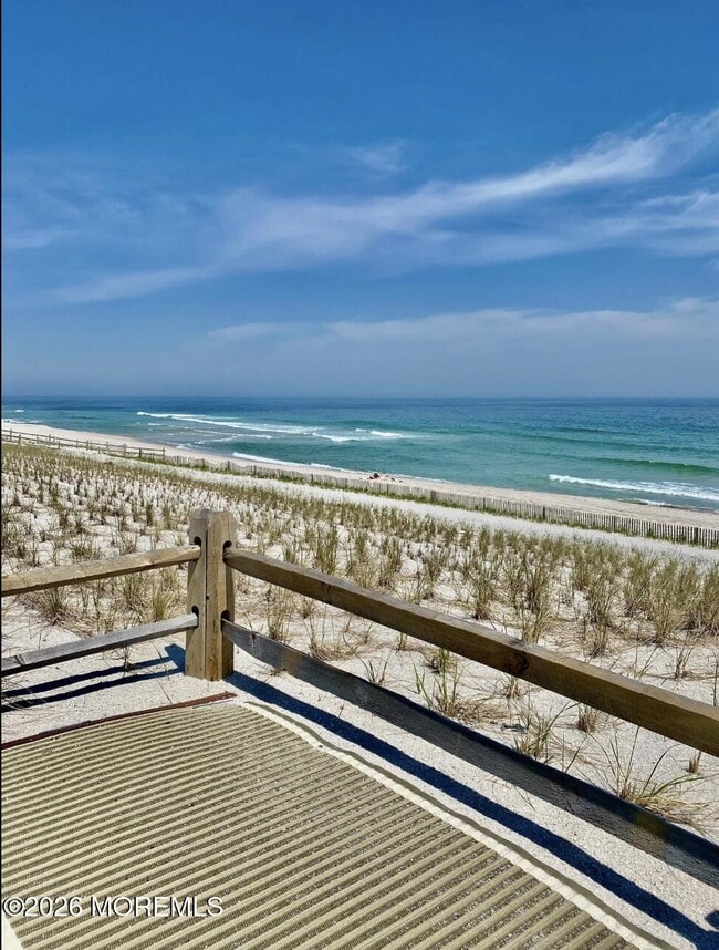 Building Photo - 36 1st Ave