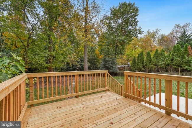 Building Photo - 1203 Brantford Ave