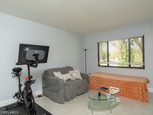 Building Photo - 1480 Green Valley Cir