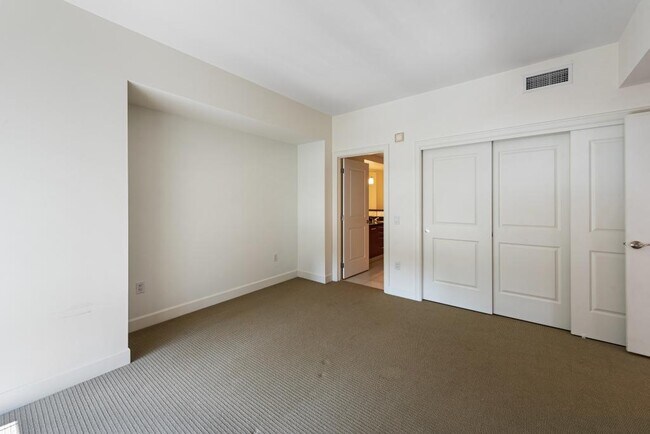 Building Photo - The Escala Condominiums - 1 bedroom + den