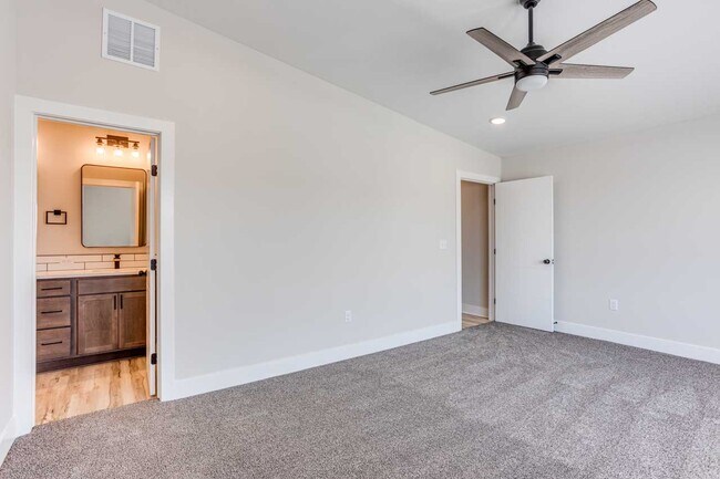 Building Photo - 8541 W 37th St N