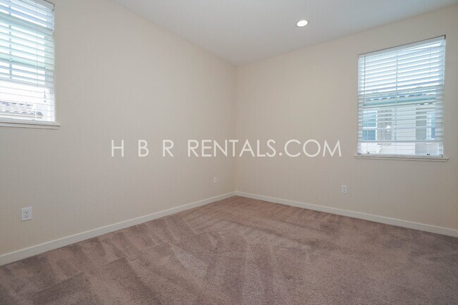 Building Photo - Modern 4-Bedroom Retreat in Mountain House...