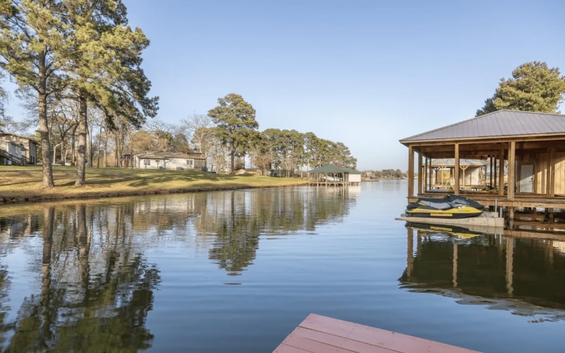 Building Photo - 17562 Highland Cir