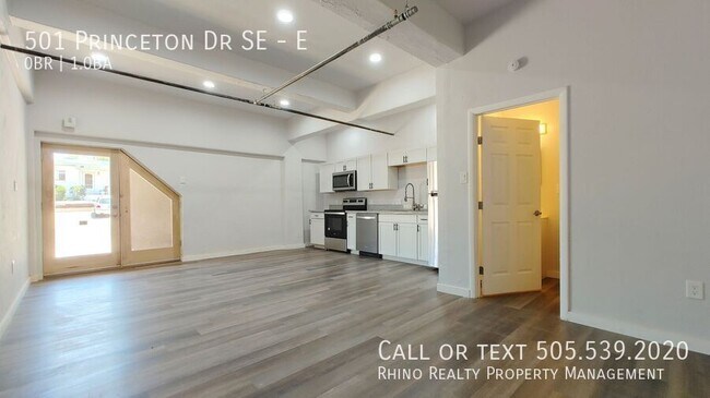 Building Photo - 501 Princeton Dr SE