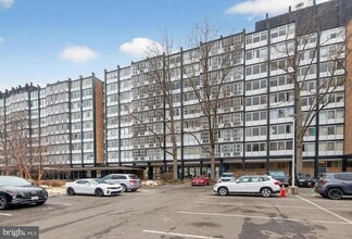 Building Photo - 1301 Delaware Ave SW