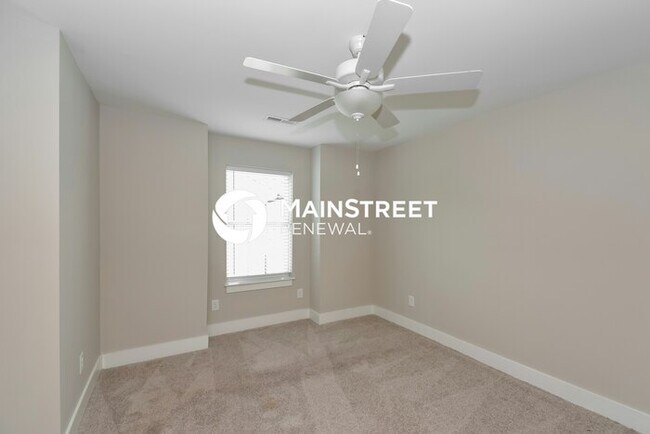 Building Photo - 3 Bedroom Pet-Friendly Home in Gallatin, TN with Main Street Renewal