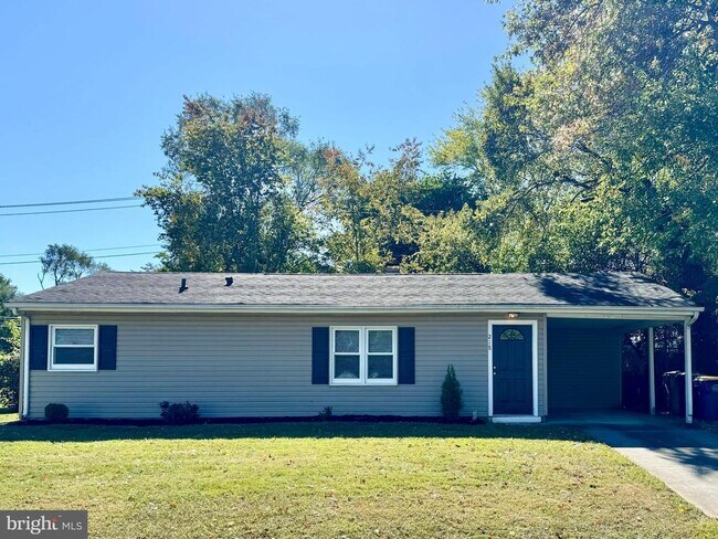 Primary Photo - 218 Webbs Ln