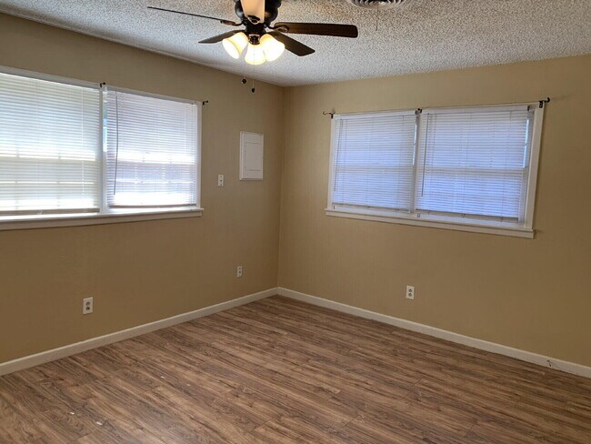 Building Photo - 5308 Gary Ave