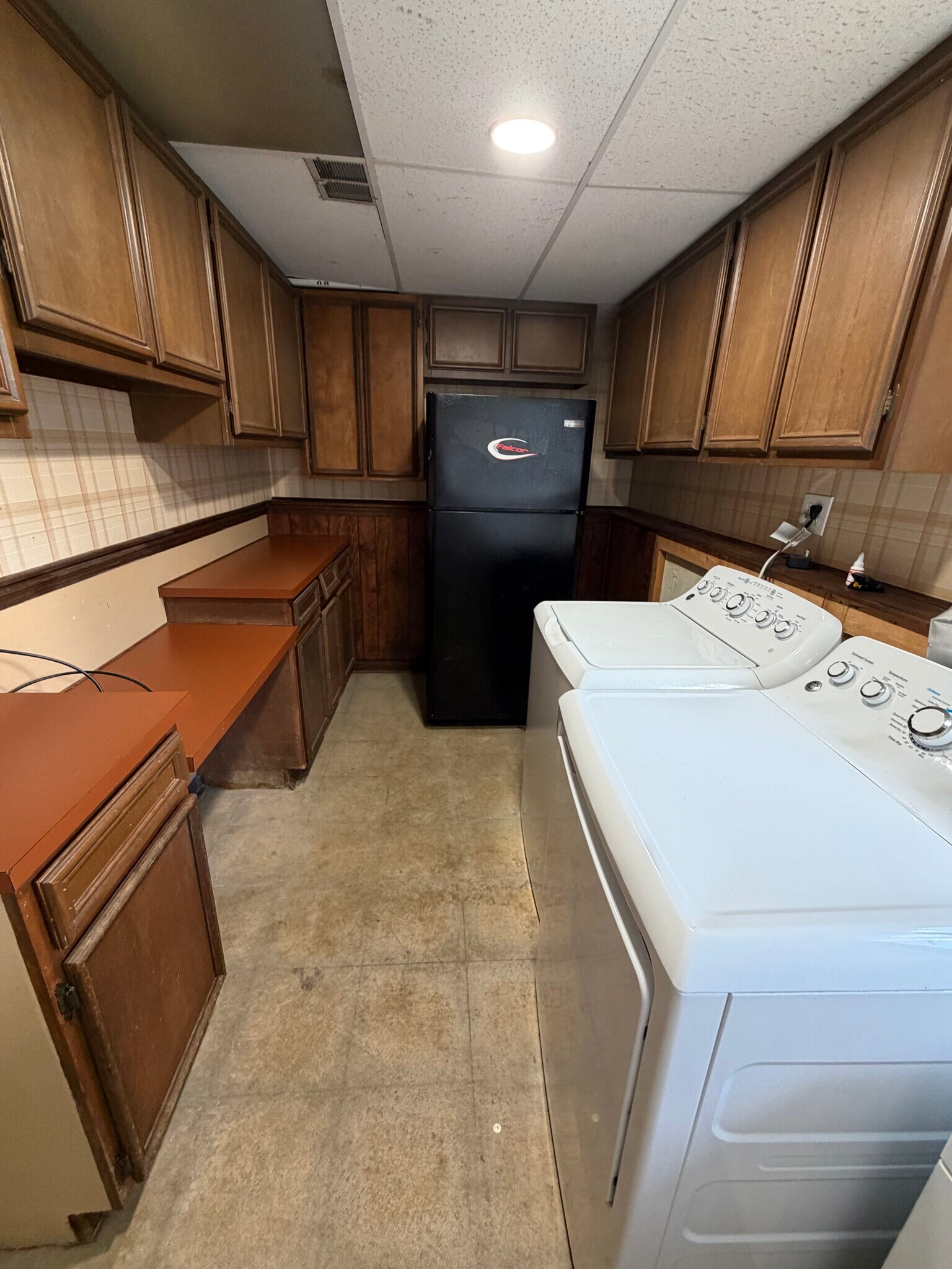 Building Photo - 4544 Hillview Shr