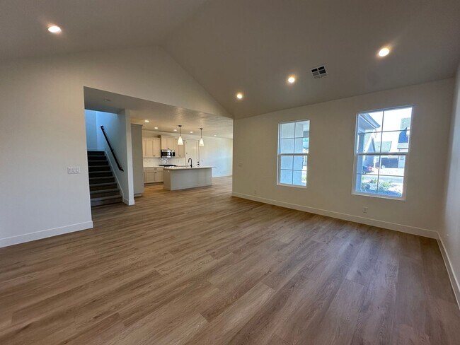 Building Photo - Desert Horizon!! BEAUTIFUL BRAND NEW 4 bed...