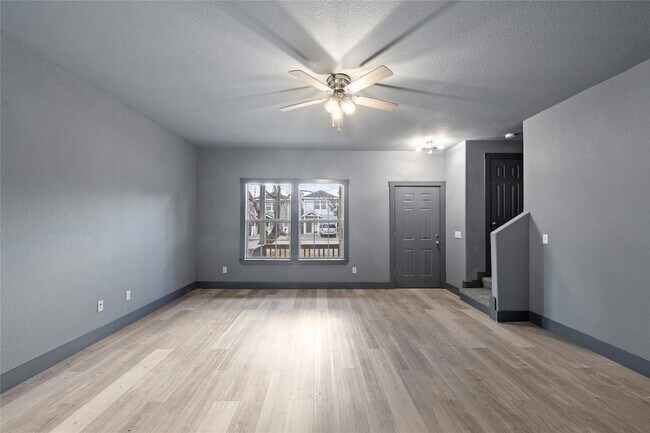 Building Photo - 38 Deer Ridge Rd