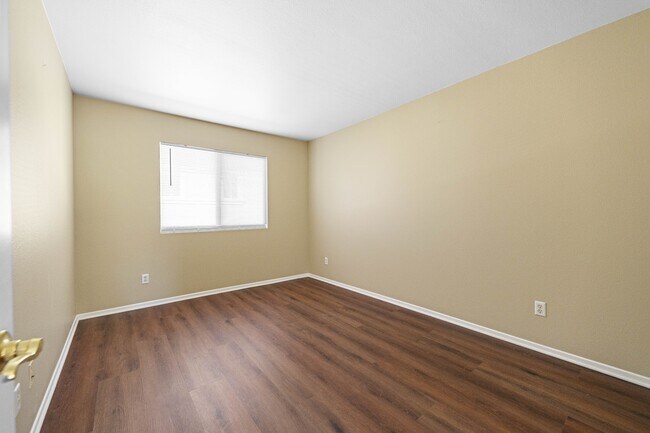 Building Photo - 23006 Timber Ridge Ct