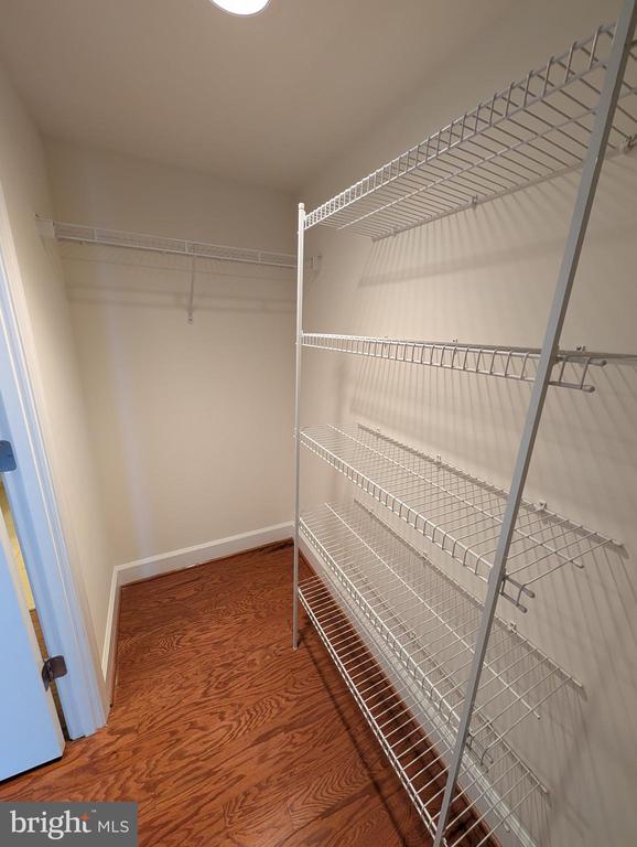 Building Photo - 11800 Sunset Hills Rd