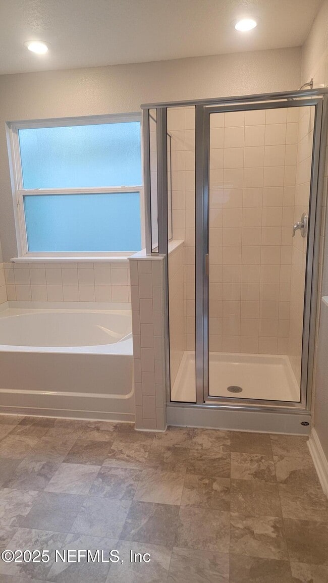 Building Photo - 6413 Timber Cv Ct