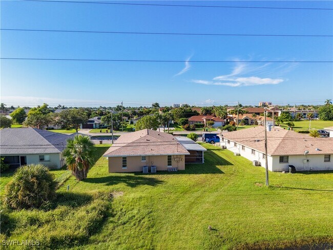 Building Photo - 1107 Cape Coral Pkwy W