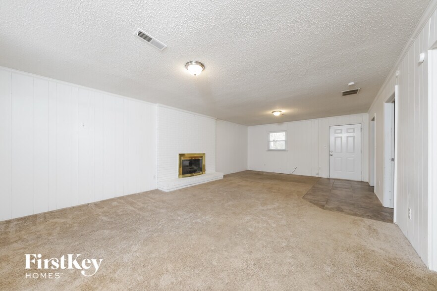 Building Photo - 160 Rhyne Ct