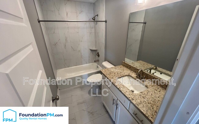 Building Photo - 9978 Messana St