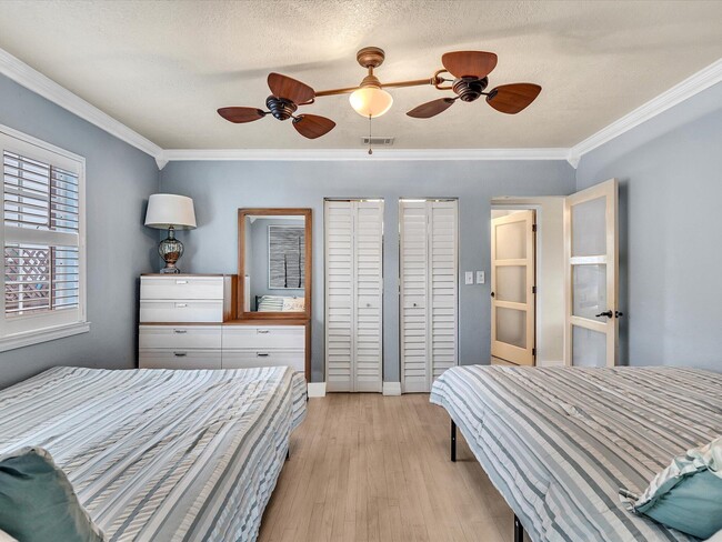 Building Photo - 436 38th St