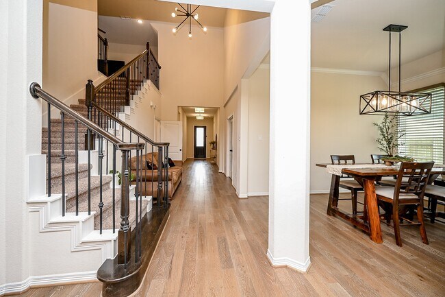 Building Photo - 30718 Parkside Passage Dr