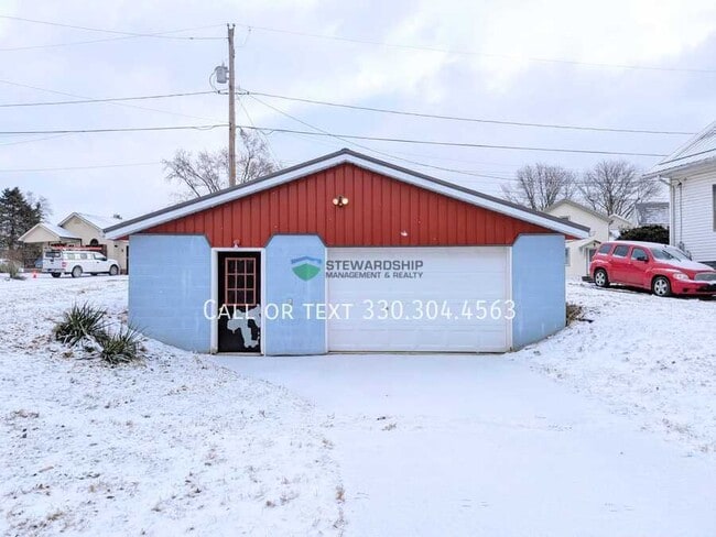 Building Photo - 139 Canal St W