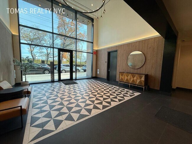 Building Photo - 3103 Sedgwick Ave