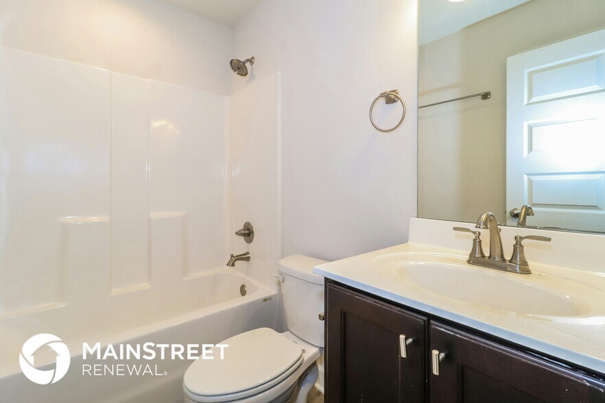 Building Photo - 8106 Aiden Rd